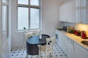 Hotel apartamentowy Old Town Square Premium 4*